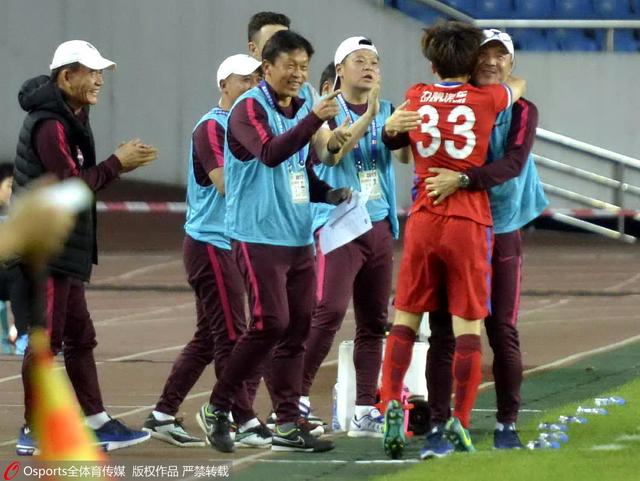 女教师上课被调教hd电影